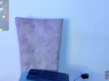 Chaturbate Nude Webcam of camila_coxx