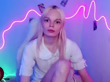 Chaturbate Live Sex Cam of emily_nyaffe
