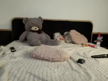 Chaturbate Live Sex Cam of xoxo_cherry1