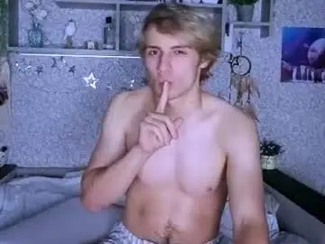 Chaturbate Live Sex Cam of bloodyblondiee