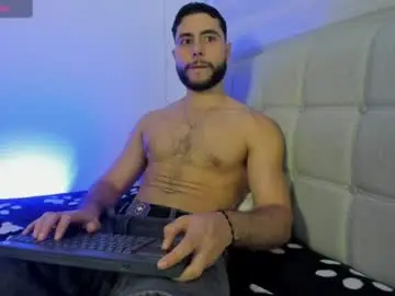 Chaturbate Free Porn Cam of bryan_oficials