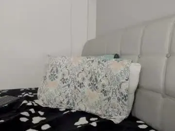 Chaturbate Live Sex Cam of bryan_oficials