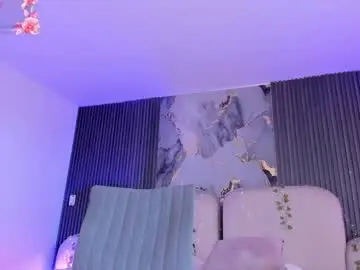 Chaturbate Best live sex cam show of carolinefyre
