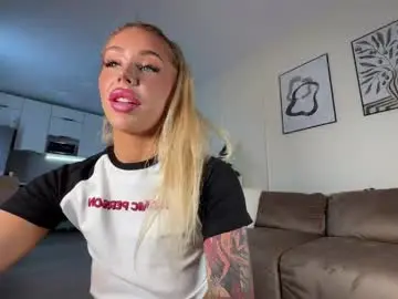 Chaturbate Best live sex cam show of creambaby1