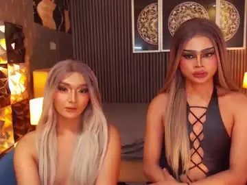 Chaturbate Live Sex Cam of ellahemperialts