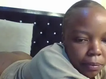 Chaturbate Live Sex Cam of empressvee25