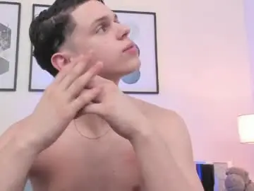 Chaturbate Sex Cam of mykelcano