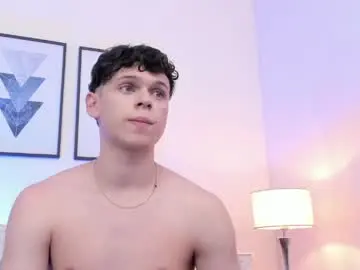 Chaturbate Sex Cam of mykelcano