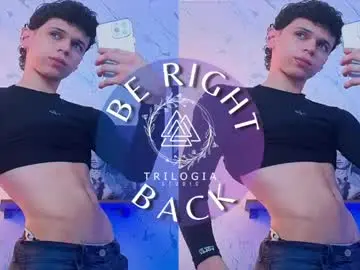 Chaturbate Live Sex Cam of mykelcano