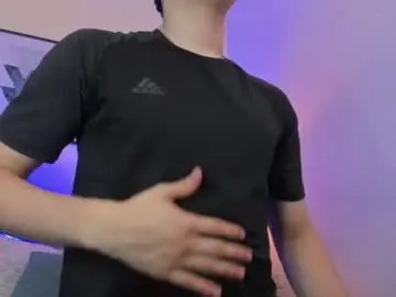 Chaturbate Sex Cam of mykelcano