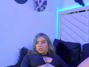 Chaturbate Sex Cam of yeli_amber3