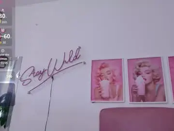 Chaturbate Live Porn of adele_latinlady