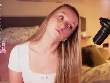 Chaturbate Best live sex cam show of alodiaacomb