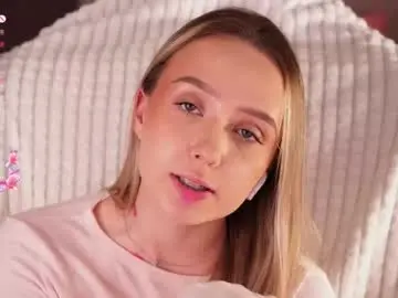 Chaturbate Adult Video Chat of alodiaacomb