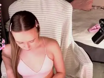 Chaturbate Live Sex Cam of alodiaacomb