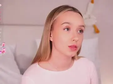 Chaturbate Live Sex of alodiaacomb