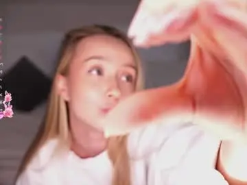 Chaturbate Adult Video Chat of alodiaacomb