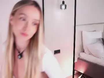 Chaturbate Free Porn Cam of alodiaacomb