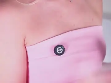 Chaturbate Live Porn of alodiaacomb