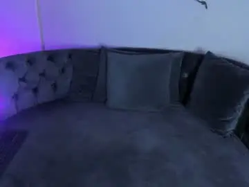 Chaturbate Live Sex Cam of aura_belle__