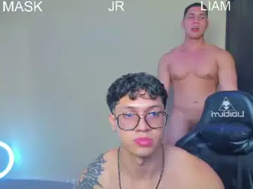 Chaturbate Live Sex Cam of liiam_jesus