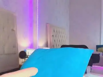 Chaturbate Live Sex Cam of mila_smirnovavk