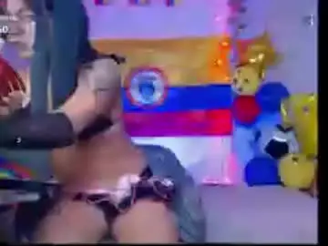 Chaturbate Live Porn of nikol_twink02