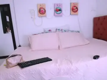 Chaturbate Free Porn Cam of yemfairymcry