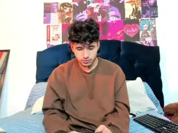 Chaturbate Live Sex Cam of zoren33