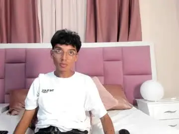 Chaturbate Sex Cam of dear_teven