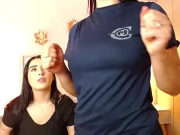 Chaturbate Live Sex Cam of kim_and_mia