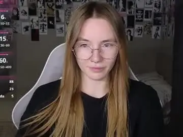 Chaturbate Free Porn Cam of littlevildevil