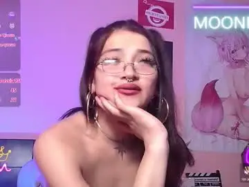 Chaturbate Live Porn of moonfiredance