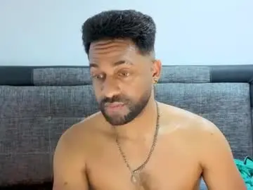 Chaturbate Live Sex Cam of bbcblackhot33