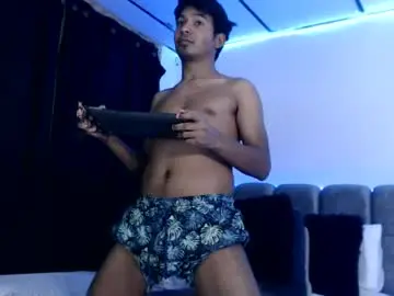 Chaturbate Best live sex cam show of luca_vegas