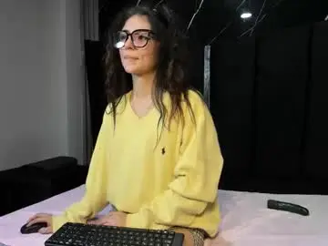 Chaturbate Live Sex Cam of lunasmithyl