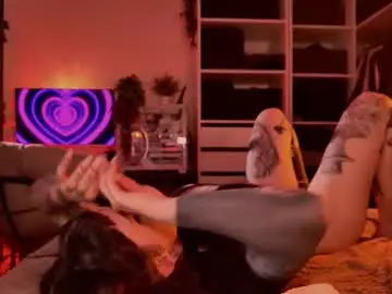 Chaturbate Sex Cam of hugme_