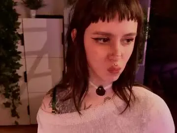 Chaturbate Free Porn Cam of hugme_
