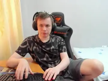 Chaturbate Live Sex Cam of iliaskrislove