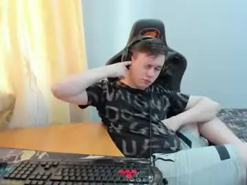 Chaturbate Best live sex cam show of iliaskrislove