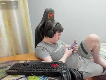Chaturbate Live Sex Cam of iliaskrislove