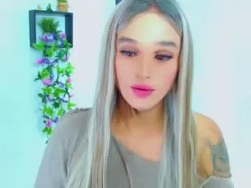 Chaturbate Watch Live Sex Cams of zoeschmmit