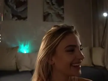 Chaturbate Adult Webcams of beckymadsons
