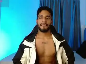Chaturbate Live Sex Cam of damiano_walker
