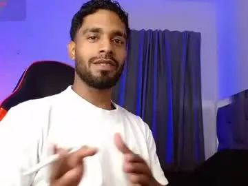 Chaturbate Live Sex Cam of damiano_walker