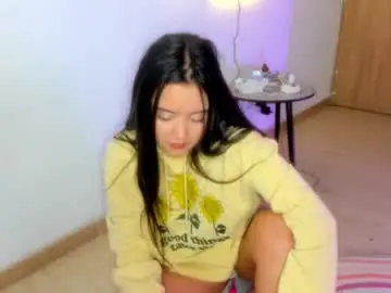 Chaturbate Live Sex Cam of juli_santos_22