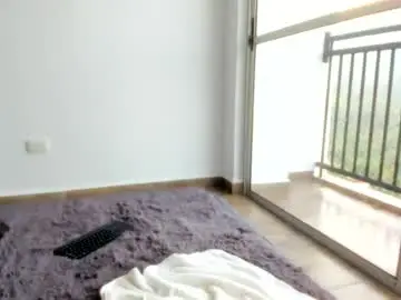 Chaturbate Live Porn of juli_santos_22