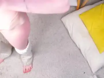 Chaturbate Live Sex Cam of shelleyborom