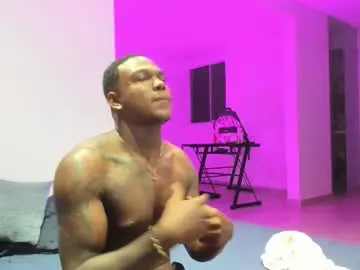 Chaturbate Live Sex Cam of troykhalil