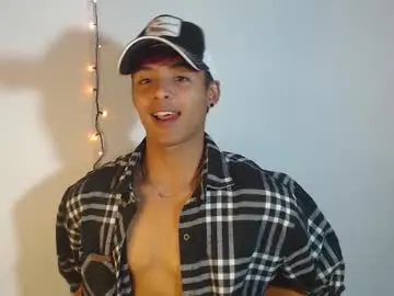 Chaturbate Watch Live Sex Cams of lewis_ly